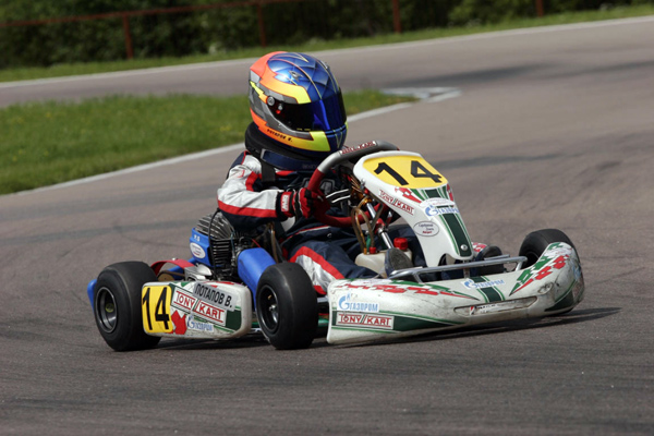 Картинг в Казани. ULTRA ПОДАРКИ. Купить картинг в Казани. Попробуйте участие в настоящей гонке и получите порцию незабываемых эмоций. Гонки на картах - это приятно и доступно. Сервис UltraPodarki.ru 8 800 505 95 30. Картинг Казань, картинг, гонки на картах Казань, гонки на картах, езда на карте Казань, езда на карте, купить картинг Казань, купить картинг, картинг цена Казань, картинг цена, картинг клуб Казань, картинг клуб, картинг центр, картинг центр Казань