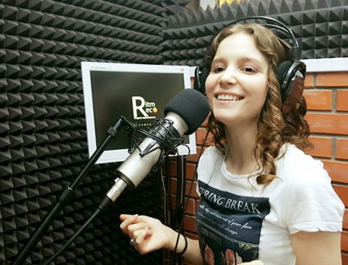  Индивидуальные занятия вокалом в Казани. Ultra Подарки. Купить сертификат на индивидуальные занятия вокалом в Казани и уроки обучения вокалу.  Сервис UltraPodarki.ru 8 800 505 95 30. Индивидуальные занятия вокалом, занятия вокалом в Казани, обучение вокалу Казань, уроки вокала Казань, школа вокала Казань, занятие вокалом для детей, занятия вокалом, обучение вокалу, уроки вокала, школа вокала, уроки вокала обучение, вокальные уроки, индивидуальные занятия вокалом Казань