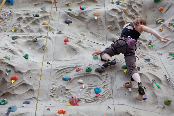 Занятия скалолазанием в Казани. Ultra Подарки
. Купить занятия по скалолазанию в Казани. Скалодром укрепляет тело и создаёт положительные эмоции. Сервис UltraPodarki.ru 8 (800) 505 95 30
. Скалолазание Казань, скалолазание, скалодром Казань, скалодром, скалолазание школа Казань, скалолазание школа, купить скалолазание Казань, купить скалолазание, занятия скалолазание Казань, занятия скалолазание, уроки скалолазания Казань, уроки скалолазания