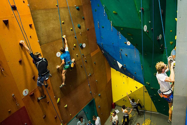 Занятия скалолазанием в Казани. Ultra Подарки
. Купить занятия по скалолазанию в Казани. Скалодром укрепляет тело и создаёт положительные эмоции. Сервис UltraPodarki.ru 8 (800) 505 95 30
. Скалолазание Казань, скалолазание, скалодром Казань, скалодром, скалолазание школа Казань, скалолазание школа, купить скалолазание Казань, купить скалолазание, занятия скалолазание Казань, занятия скалолазание, уроки скалолазания Казань, уроки скалолазания