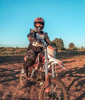 Катание на мотоцикле в Казани. ULTRA ПОДАРКИ. Купить катание на мотоцикле в Казани. Попробовав езду на мотоциклах, вы получите порцию адреналина и невероятные эмоции. Сервис: UltraPodarki.ru 8 800 505 95 30.. Катание на мотоцикле в Казани, прокат мотоциклов Казань, катание на мотоциклах, прокат мотоцикла, езда на мотоцикле Казань, езда на мотоцикле, мотопрогулка Казань, мотопрогулка