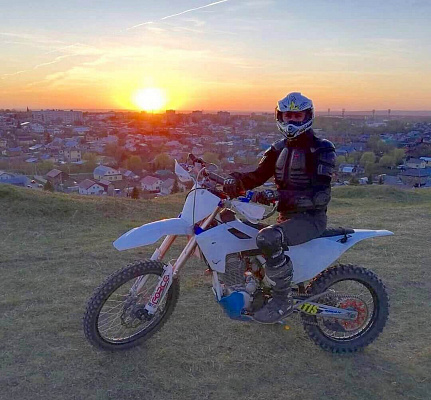 Катание на мотоцикле в Казани. ULTRA ПОДАРКИ. Купить катание на мотоцикле в Казани. Попробовав езду на мотоциклах, вы получите порцию адреналина и невероятные эмоции. Сервис: UltraPodarki.ru 8 800 505 95 30.. Катание на мотоцикле в Казани, прокат мотоциклов Казань, катание на мотоциклах, прокат мотоцикла, езда на мотоцикле Казань, езда на мотоцикле, мотопрогулка Казань, мотопрогулка
