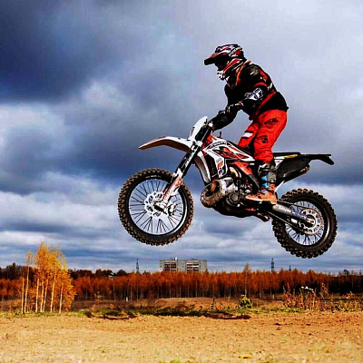 Катание на мотоцикле в Казани. ULTRA ПОДАРКИ. Купить катание на мотоцикле в Казани. Попробовав езду на мотоциклах, вы получите порцию адреналина и невероятные эмоции. Сервис: UltraPodarki.ru 8 800 505 95 30.. Катание на мотоцикле в Казани, прокат мотоциклов Казань, катание на мотоциклах, прокат мотоцикла, езда на мотоцикле Казань, езда на мотоцикле, мотопрогулка Казань, мотопрогулка