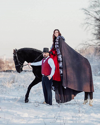 Конная прогулка в Казани. Подарочные сертификаты Ultra Подарки. Купить оригинальный подарок или подарочный сертификат на Конную прогулку в Казани. Сервис UltraPodarki.ru 8-800-505-9530. Катание на лошадях, Прогулка на лошади, Прогулка на лошадях для двоих, КАЗАЧКА, конный клуб, Конный клуб, конная прогулка, конная прогулка в Казани