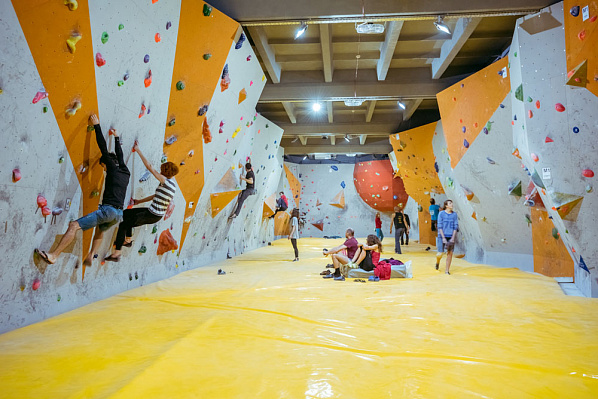 Занятия скалолазанием в Казани. Ultra Подарки
. Купить занятия по скалолазанию в Казани. Скалодром укрепляет тело и создаёт положительные эмоции. Сервис UltraPodarki.ru 8 (800) 505 95 30
. Скалолазание Казань, скалолазание, скалодром Казань, скалодром, скалолазание школа Казань, скалолазание школа, купить скалолазание Казань, купить скалолазание, занятия скалолазание Казань, занятия скалолазание, уроки скалолазания Казань, уроки скалолазания