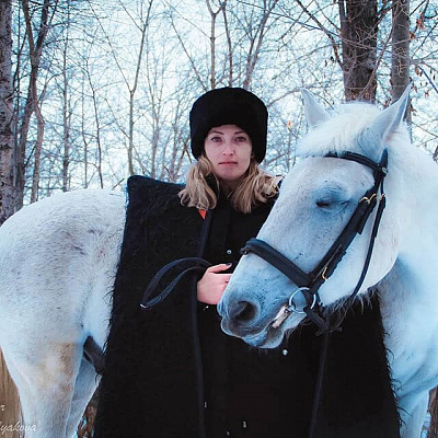 Конная прогулка в Казани. Подарочные сертификаты Ultra Подарки. Купить оригинальный подарок или подарочный сертификат на Конную прогулку в Казани. Сервис UltraPodarki.ru 8-800-505-9530. Катание на лошадях, Прогулка на лошади, Прогулка на лошадях для двоих, КАЗАЧКА, конный клуб, Конный клуб, конная прогулка, конная прогулка в Казани