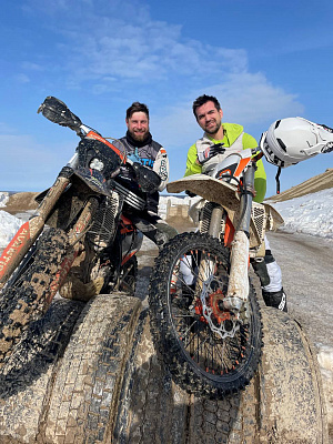 Катание на мотоцикле в Казани. ULTRA ПОДАРКИ. Купить катание на мотоцикле в Казани. Попробовав езду на мотоциклах, вы получите порцию адреналина и невероятные эмоции. Сервис: UltraPodarki.ru 8 800 505 95 30.. Катание на мотоцикле в Казани, прокат мотоциклов Казань, катание на мотоциклах, прокат мотоцикла, езда на мотоцикле Казань, езда на мотоцикле, мотопрогулка Казань, мотопрогулка