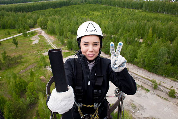 Роупджампинг - прыжки с верёвкой в Казани. Подарочные сертификаты Ultra Подарки. Роупджампинг в Казани - Экстремальный оригинальный подарок или подарочный сертификат на Роупджампинг - прыжки с верёвкой. Сервис UltraPodarki.ru 8-800-505-95-30. роупджампинг Казань, прыжок веревка Казань, роупджампинг, прыжок веревка, прыжок с веревкой, Подарок, подарочный сертификат, экстрим, экстремальный подарок
