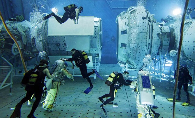 Дайвинг в Казани глубокое погружение с аквалангом. Ultra Подарки. Дайвинг. Купить дайвинг в Казани, обучение глубокому погружению, арендовать акваланг и подводное снаряжение. UltraPodarki.ru 8 800 505 95 30. дайвинг погружение Казань, подводное плавание Казань, дайвинг клуб Казань, подарочные сертификаты, глубокое погружение, погружение с аквалангом Казань, дайвинг центр Казань, купить дайвинг Казань