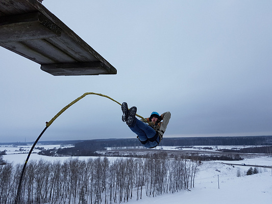 Роупджампинг - прыжки с верёвкой в Казани. Подарочные сертификаты Ultra Подарки. Роупджампинг в Казани - Экстремальный оригинальный подарок или подарочный сертификат на Роупджампинг - прыжки с верёвкой. Сервис UltraPodarki.ru 8-800-505-95-30. роупджампинг Казань, прыжок веревка Казань, роупджампинг, прыжок веревка, прыжок с веревкой, Подарок, подарочный сертификат, экстрим, экстремальный подарок